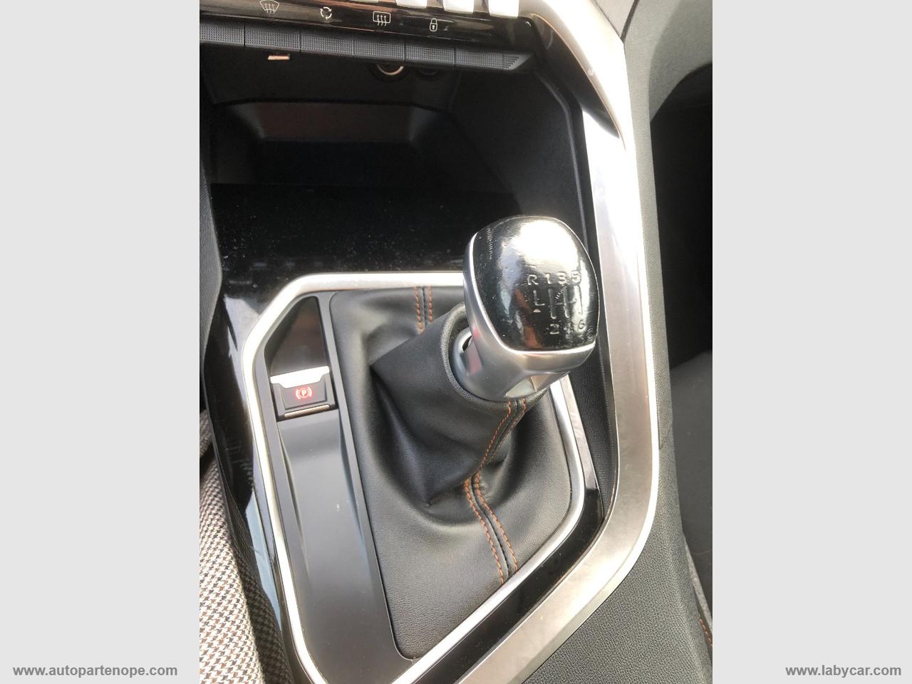 PEUGEOT 3008 BlueHDi 130 S&S Business