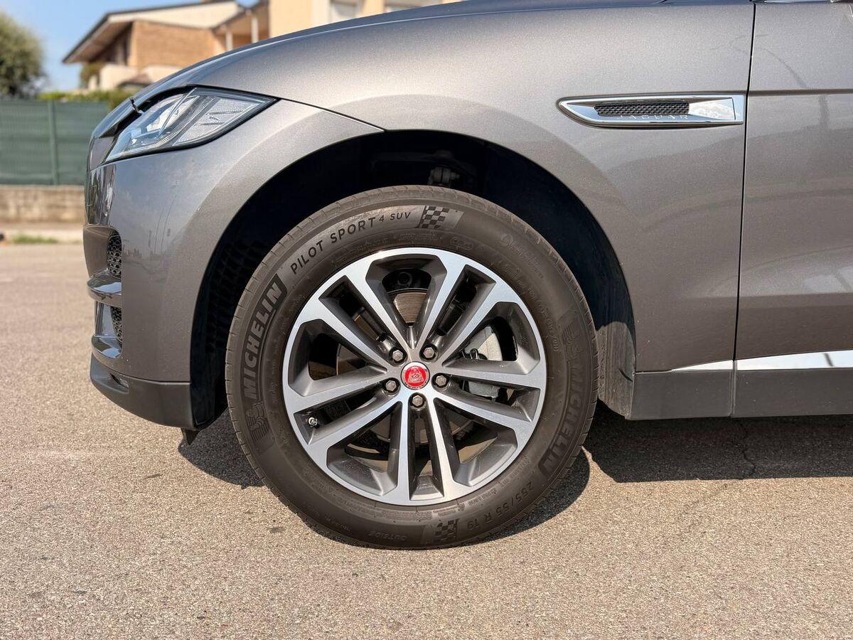 Jaguar F-Pace 2.0d R-Sport awd 180cv auto