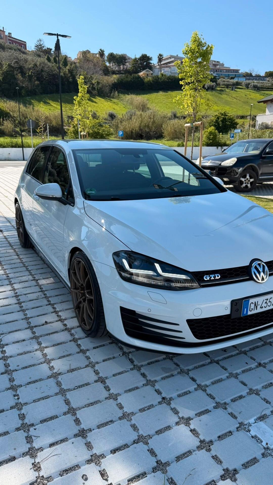 Volkswagen Golf GTD 2.0 TDI 5p. BlueMotion Technology
