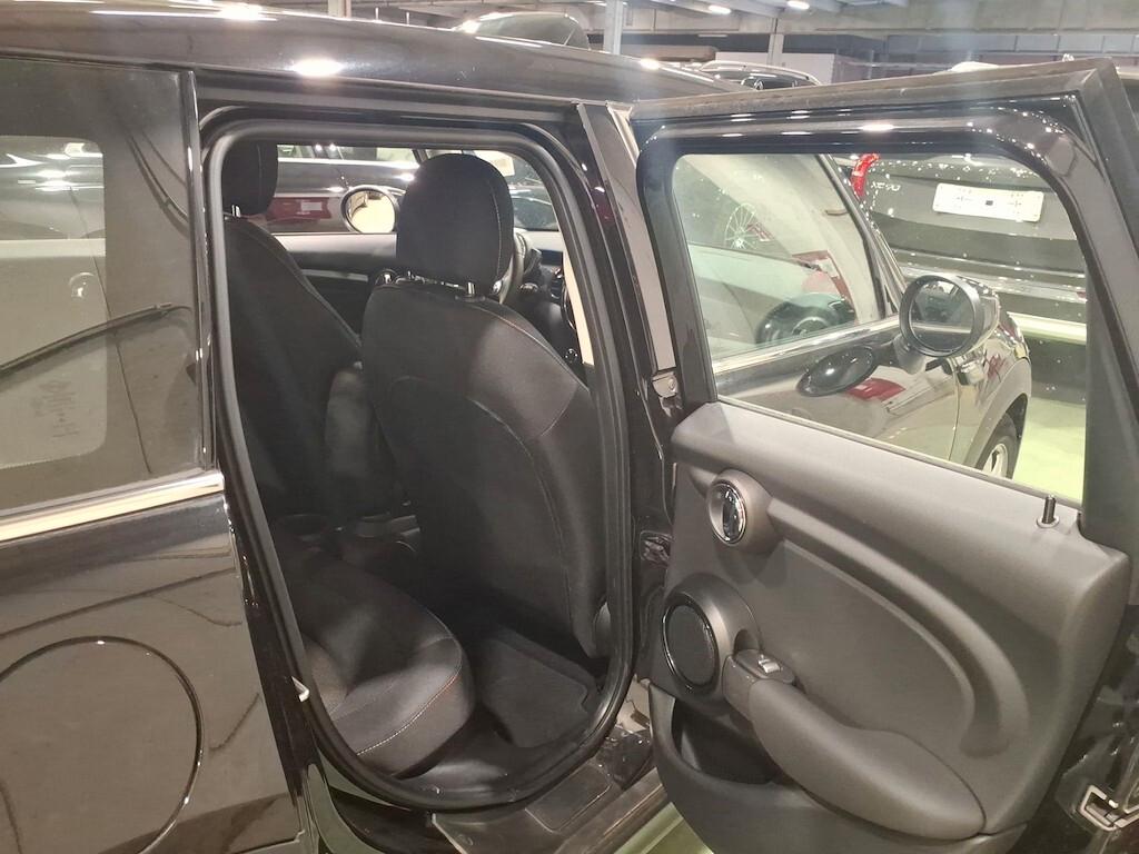 MINI ONE 1.5 102CV 6M. 5PORTE BUSINESS ( FARI LED - CRUISE - NAVI - SENSORI POST. )