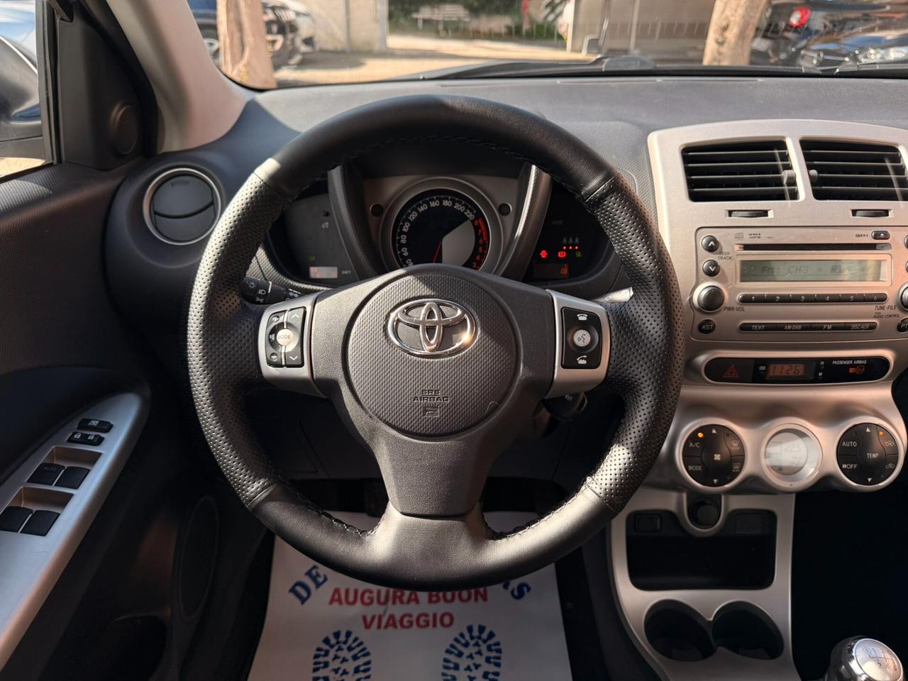 Toyota Urban Cruiser 1.3 Benz. 100CV Luxury - 2010