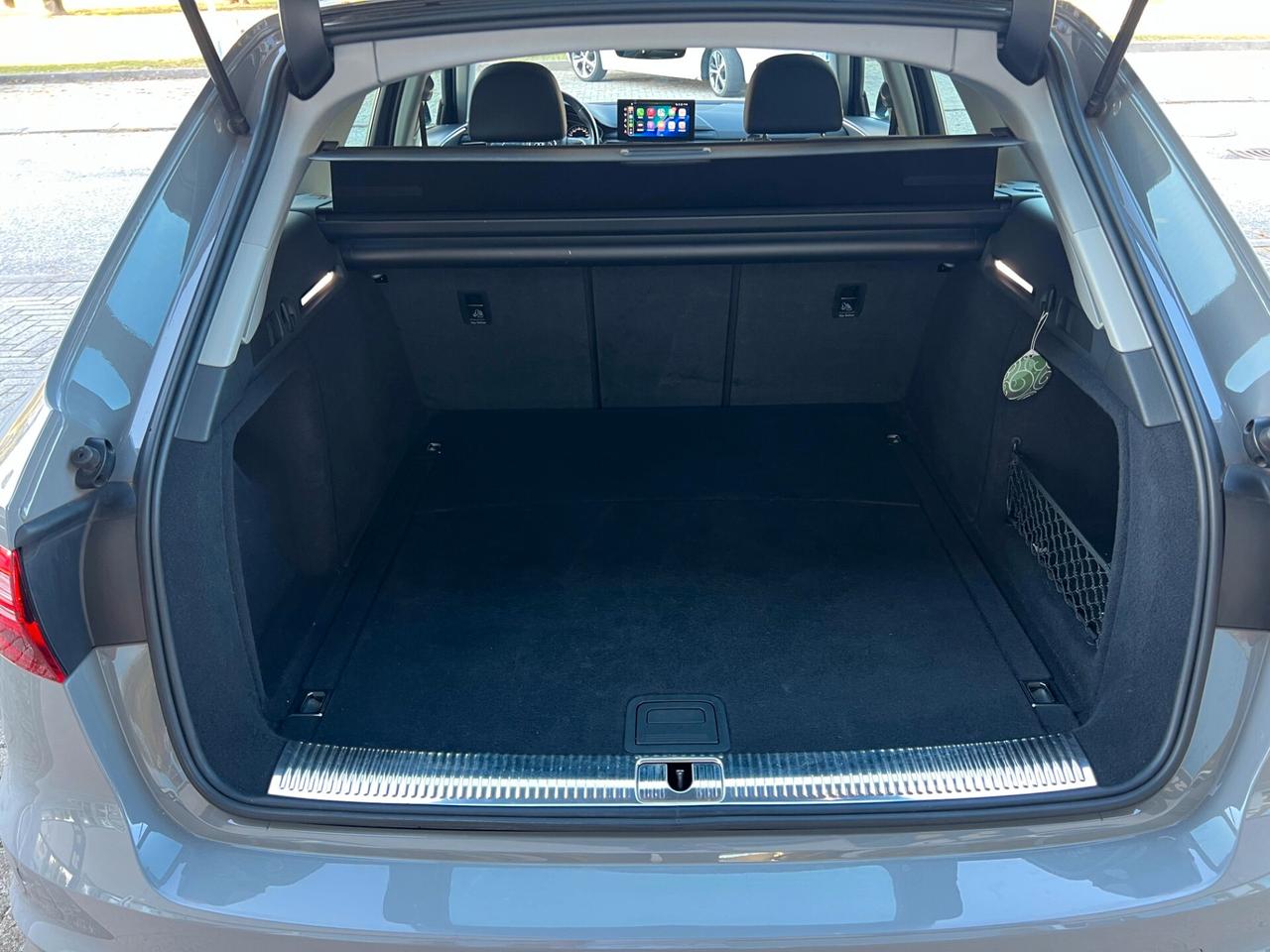 Audi A4 Avant 40 TDI quattro S tronic Business