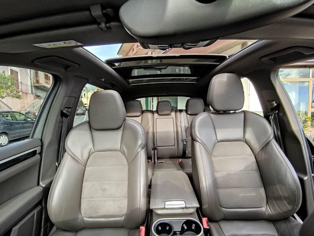 Porsche Cayenne 3.0 Platinum Ed. TETTO APRIBILE