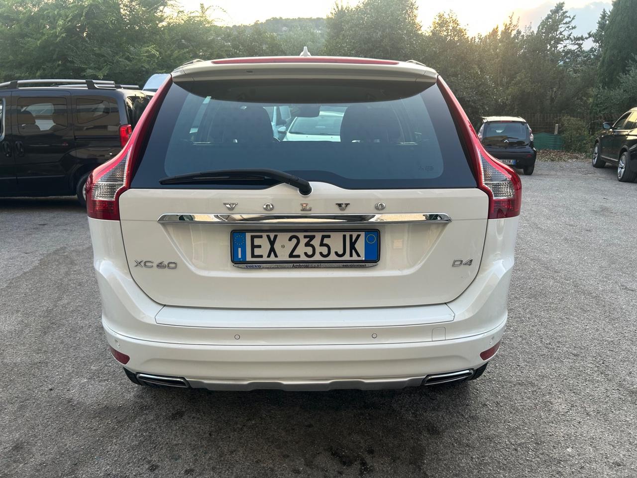 Volvo XC60 D4 Geartronic R-design Momentum