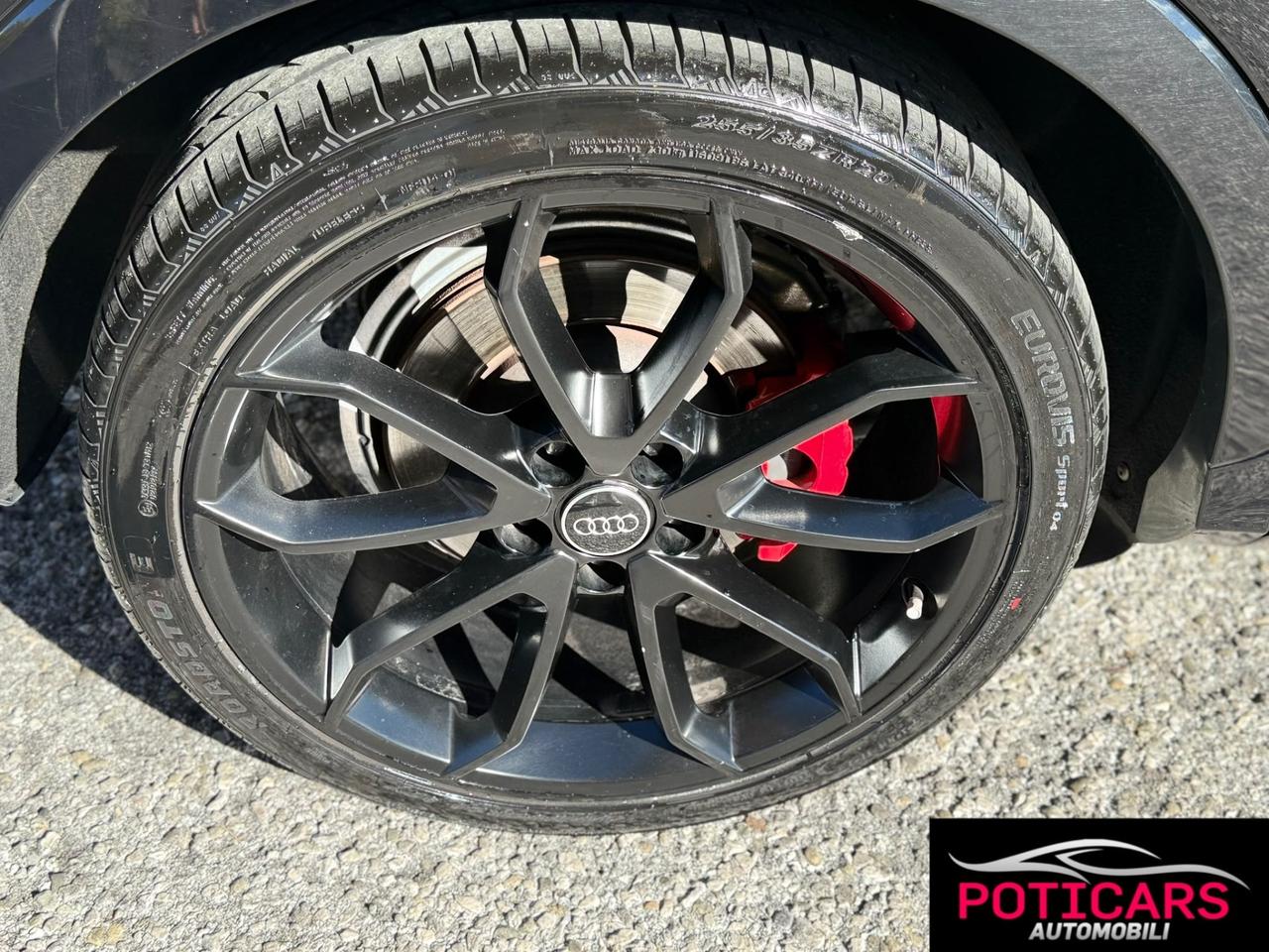Audi Q3 Rs 2.5 TFSI quattro plus