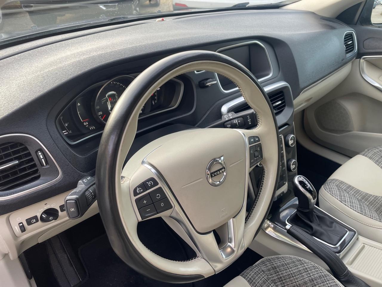Volvo V40 D2 Geartronic Business