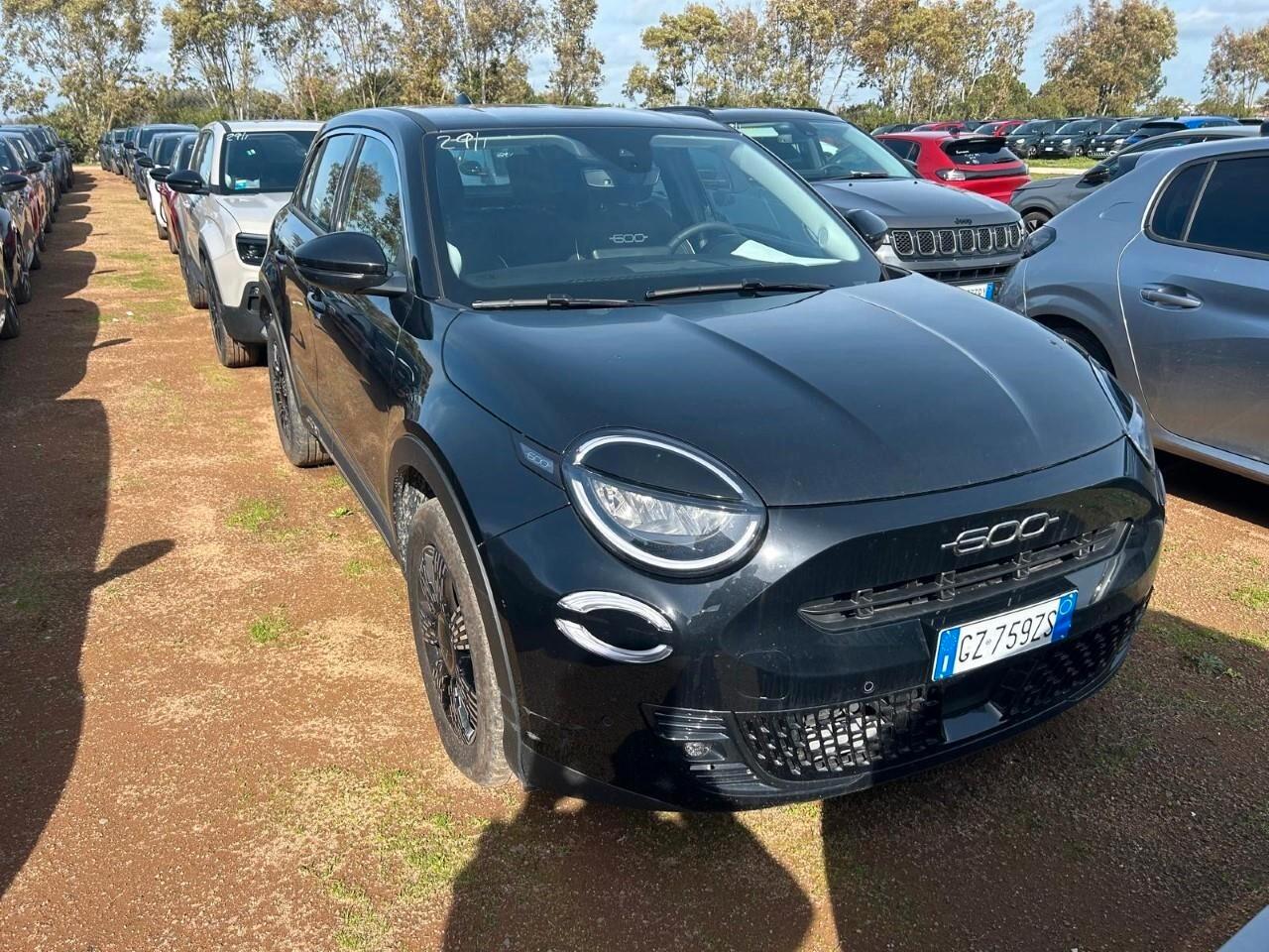 FIAT 600 1.2 HYBRID 145CV DCT MHEV POP ( FARI LED - COCKPIT - PELLE - NAVI - MIRROR - PDC - TELECAMERA POST. - CERCHI 18 )