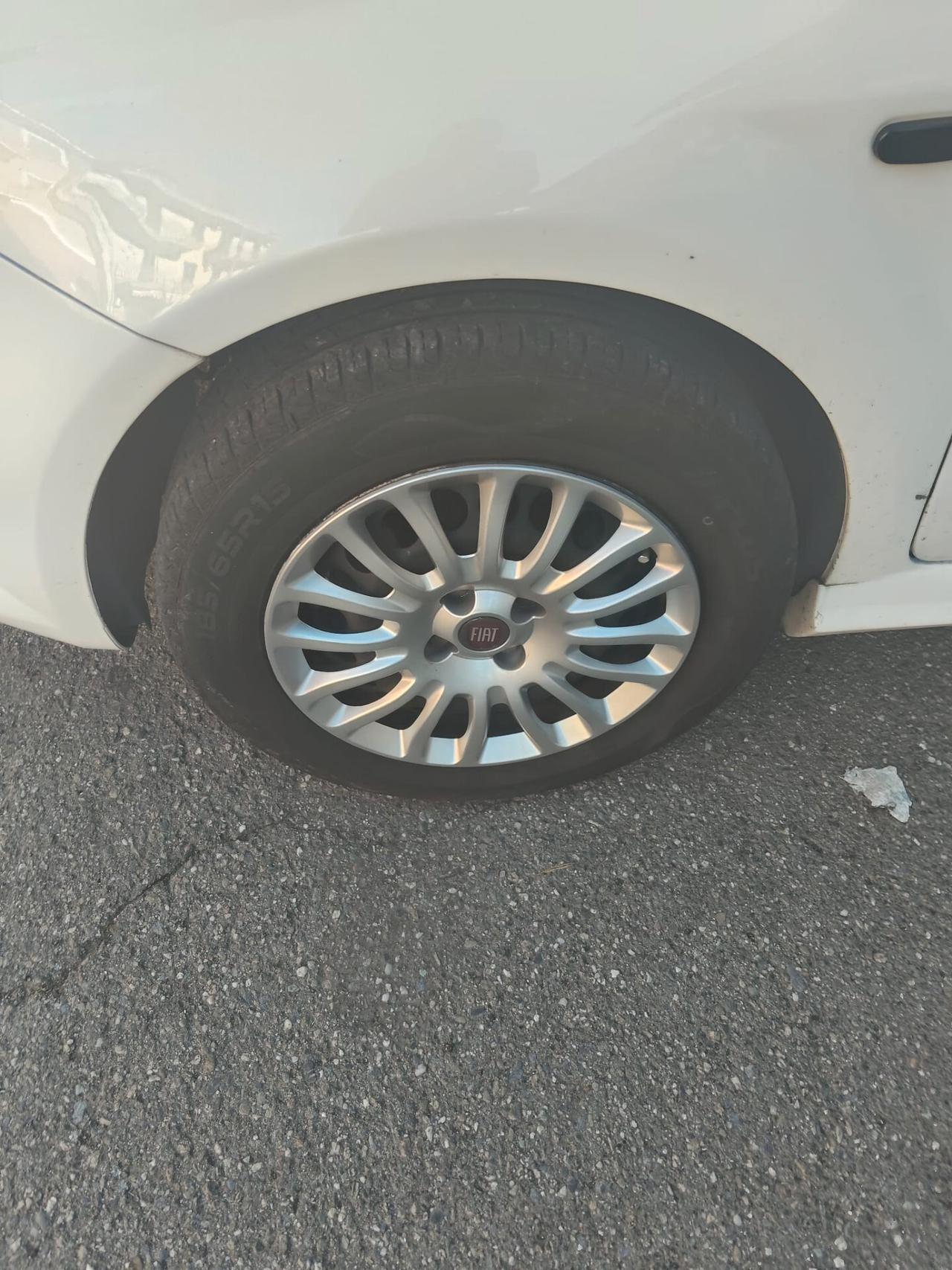 Fiat Grande Punto 1.3 MJT 75 CV 5 porte Dynamic