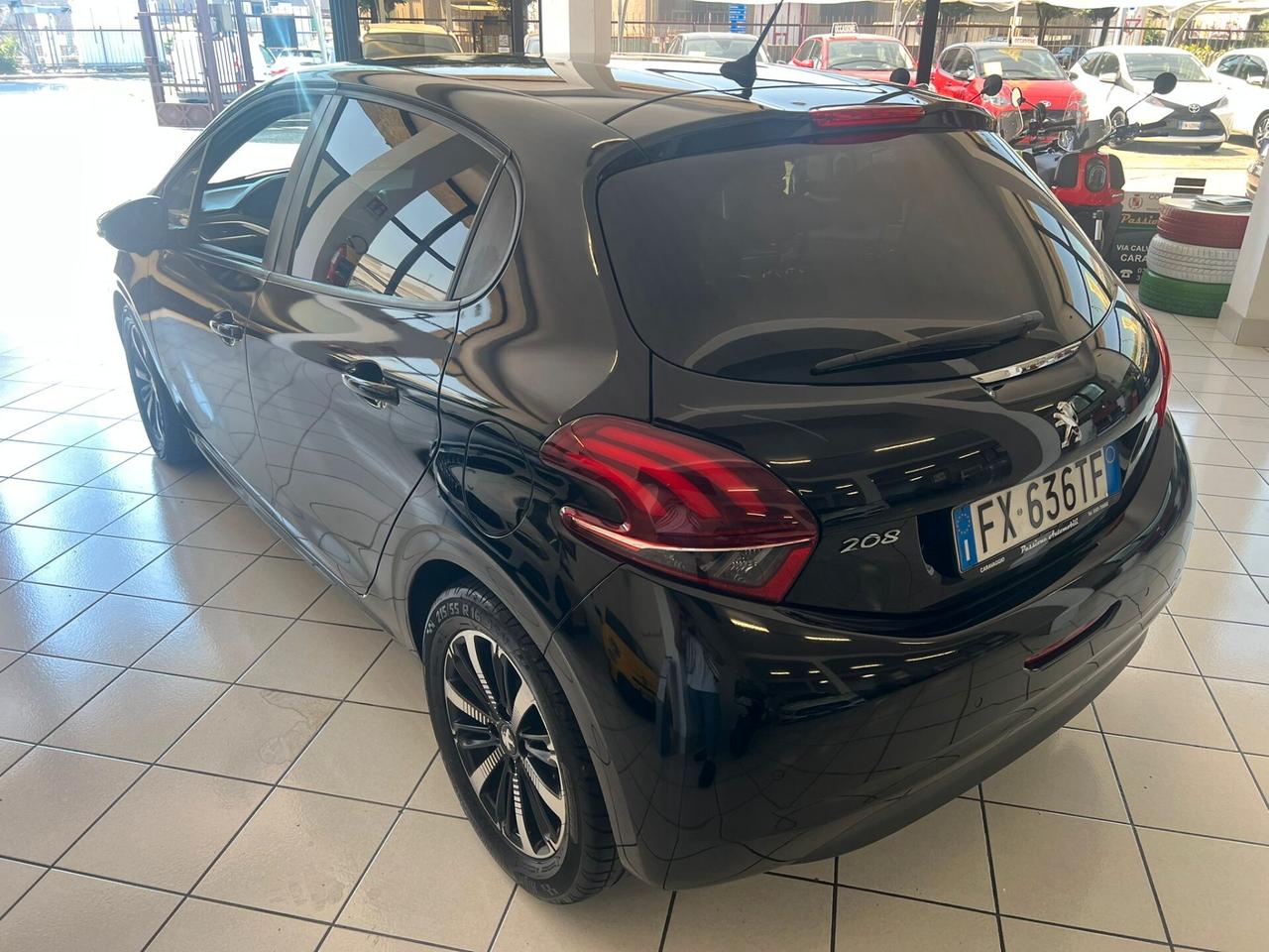 Peugeot 208 BlueHDi 75 5 porte Allure
