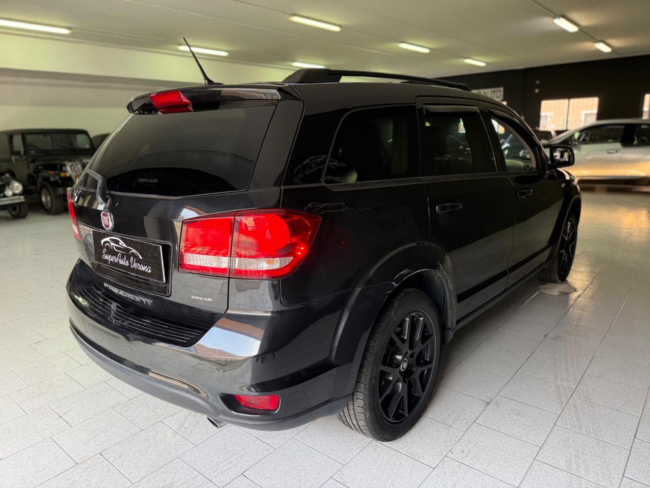 7 POSTI Fiat Freemont 2.0 Mjt 170 CV 4x4 aut. Cross