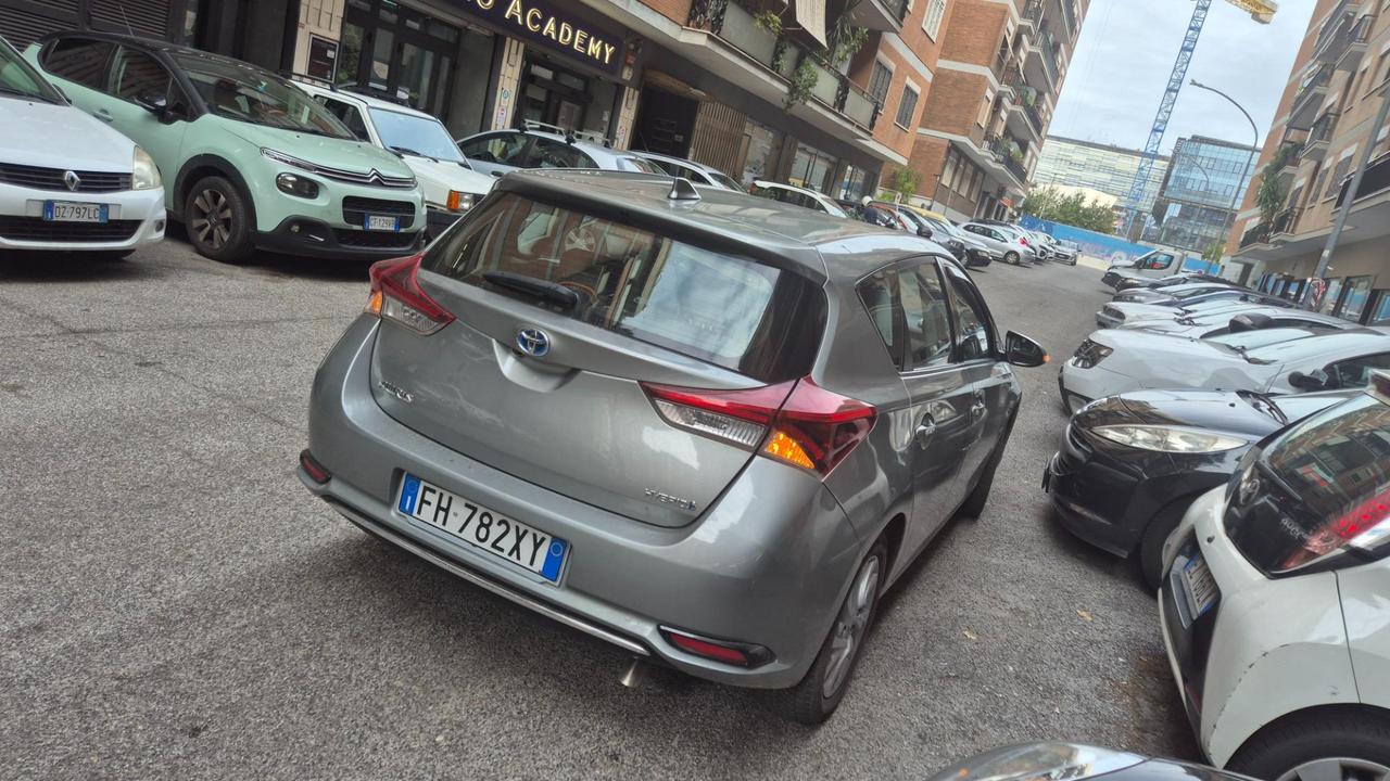 Toyota Auris 5 Porte Auris 1.8h Cool cvt