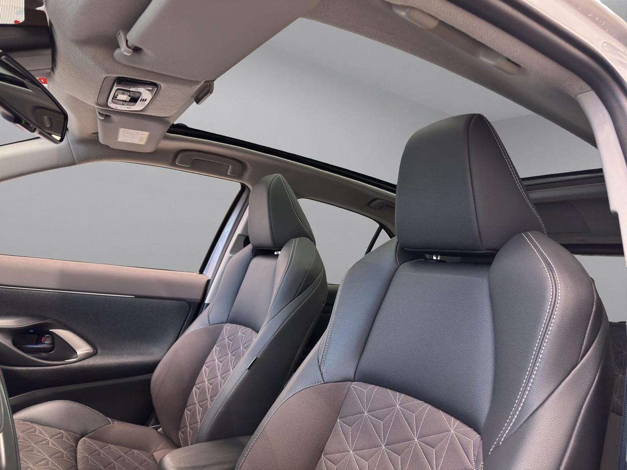 Toyota Yaris Cross 1.5h Lounge fwd 116cv e-cvt