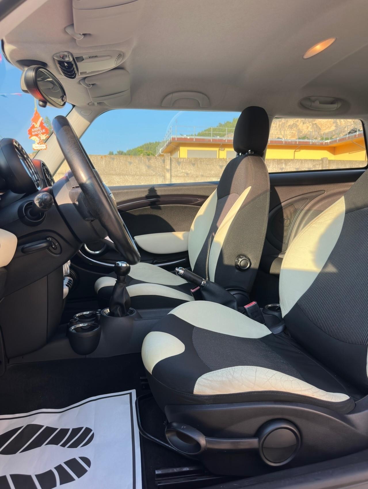 Mini 1.6 16V One D