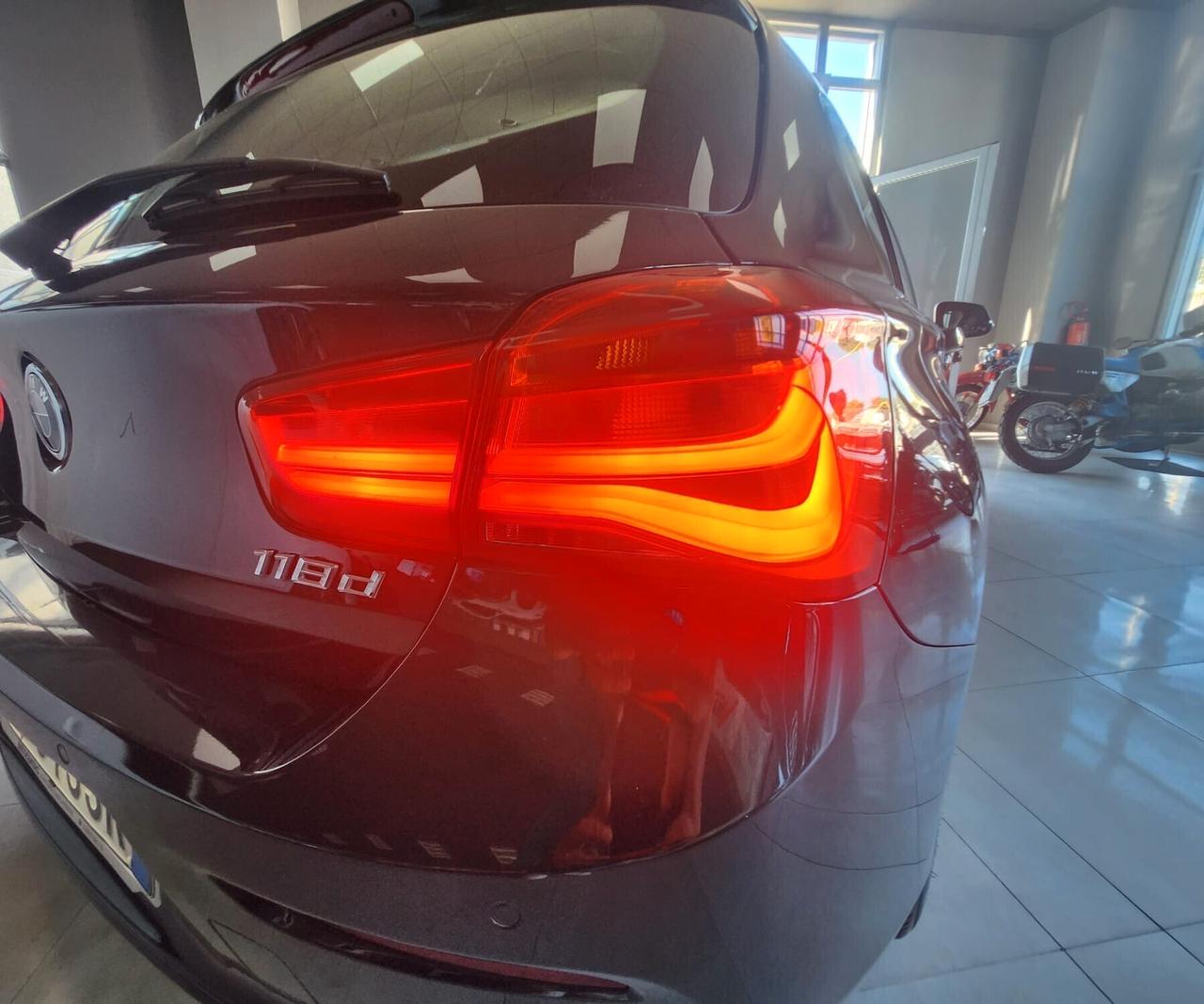 BMW 118D MY2019 5PORTE SPORT AUTOMATICA