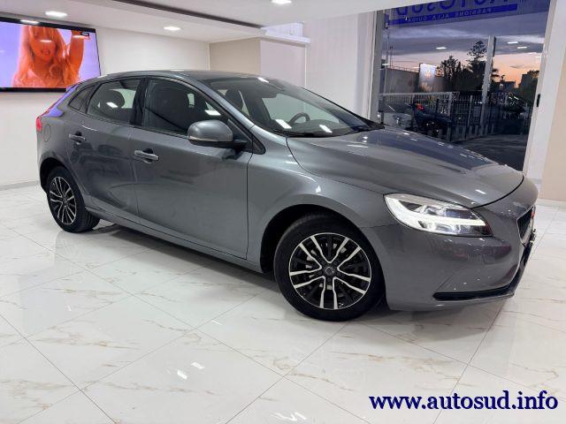 VOLVO V40 D2 Business