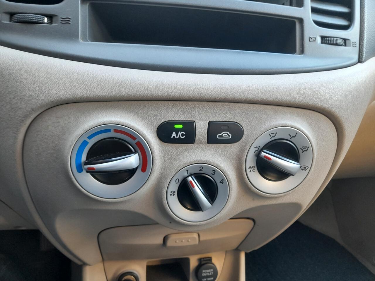 Hyundai Accent 1.4 4p. Style