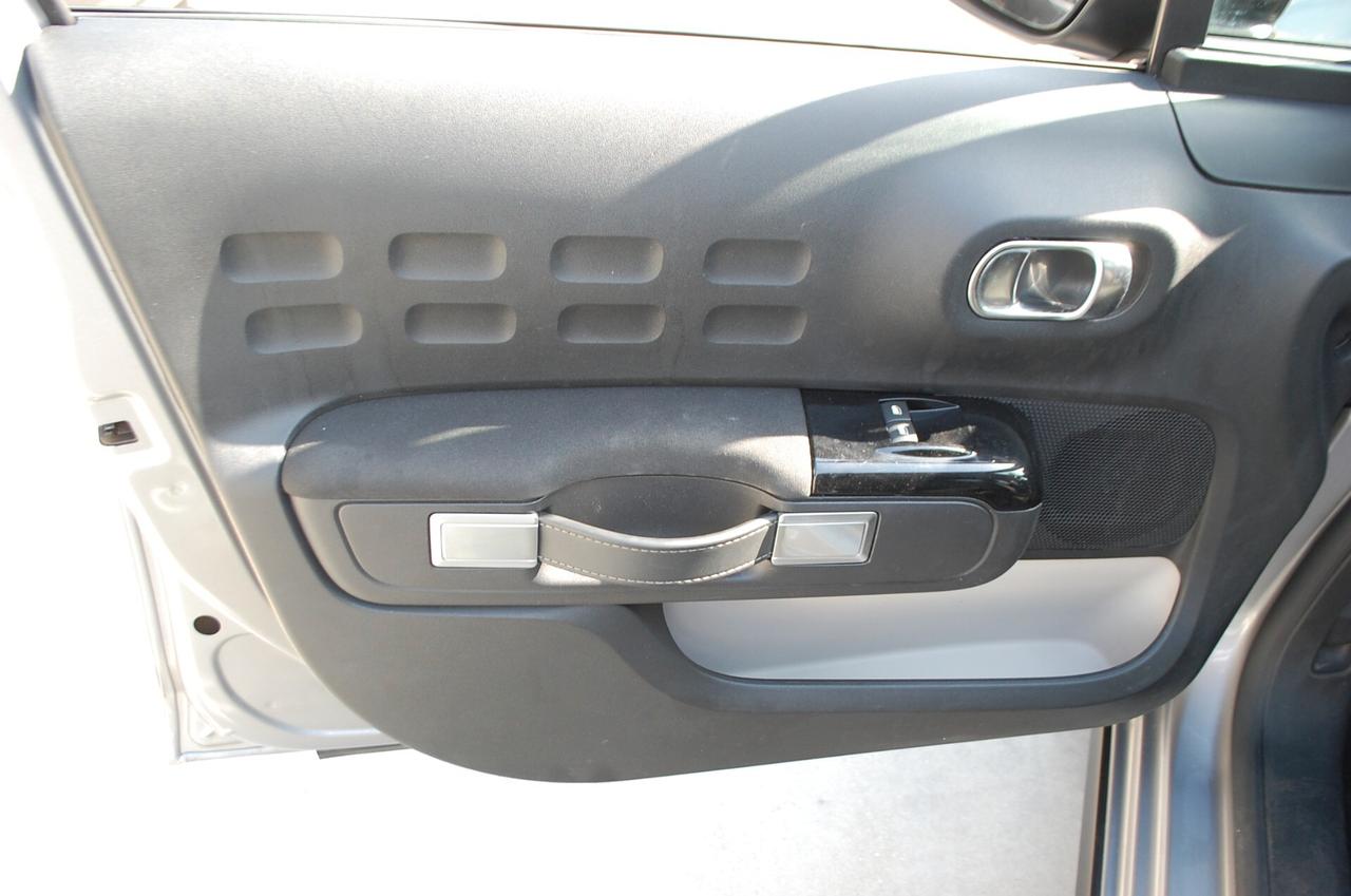 Citroen C3 1.2 Puretech 110CV EAT6 Shine S&S Uff Italy Led USB