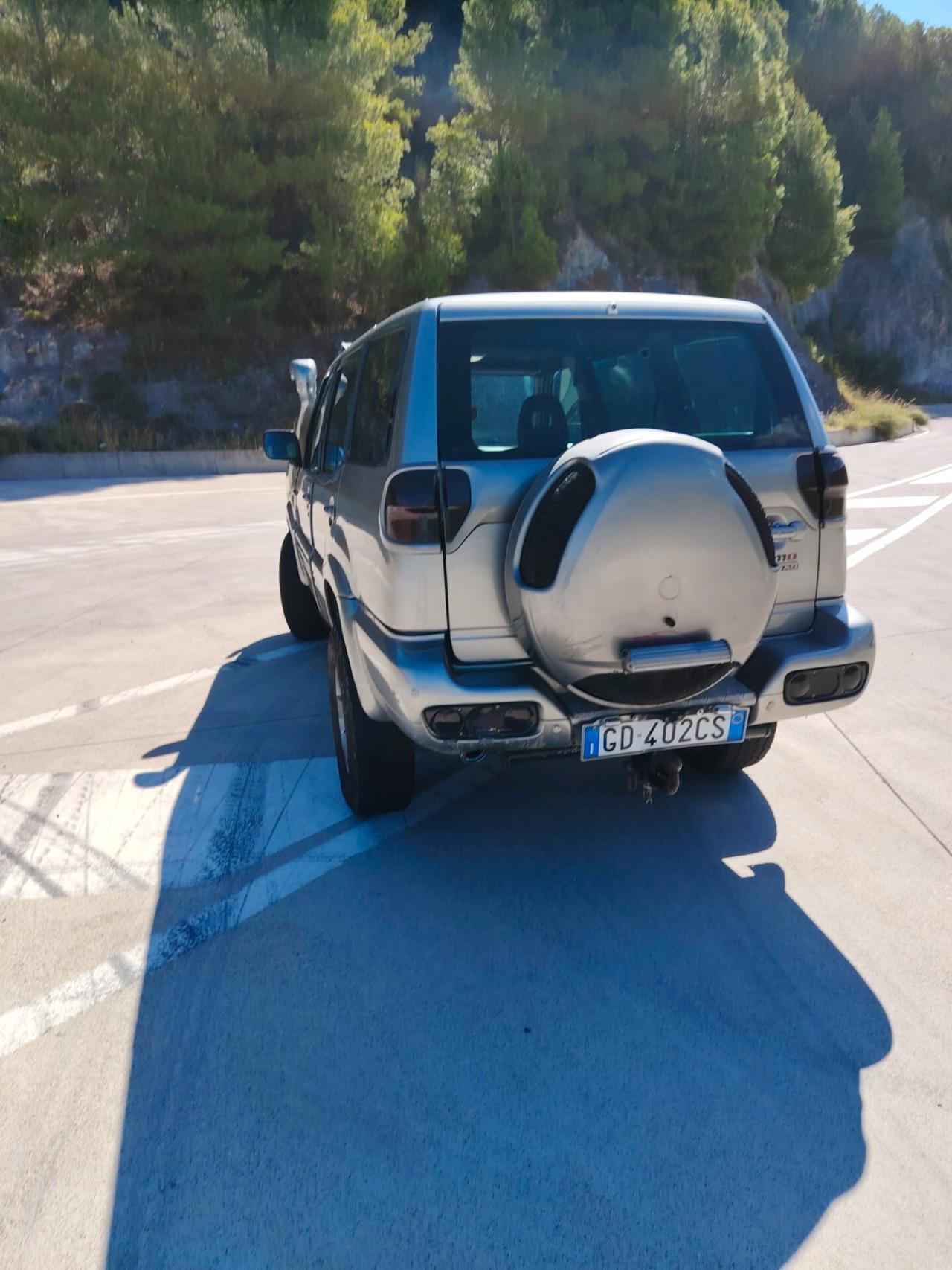 Nissan Terrano II 3.0 DiT 5p. Wagon Comm. Sport