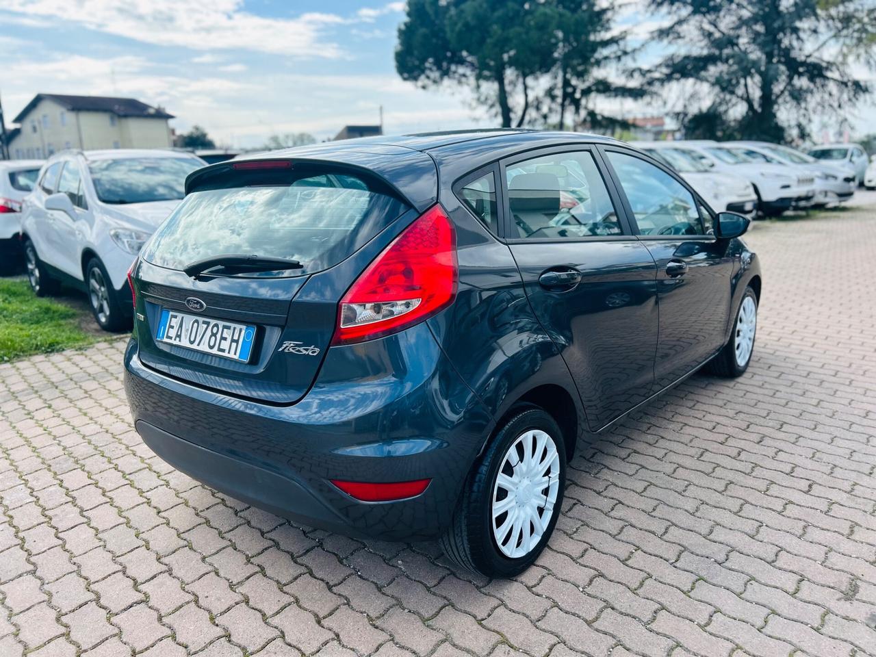 Ford Fiesta 1.4 TDCi 5p. Titanium