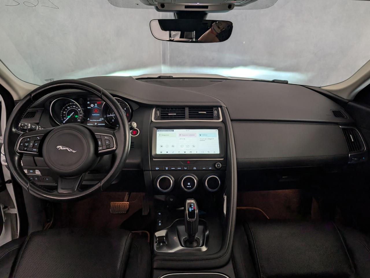 Jaguar E-Pace 2.0d i4 awd 150cv Auto R-Dynamic SE