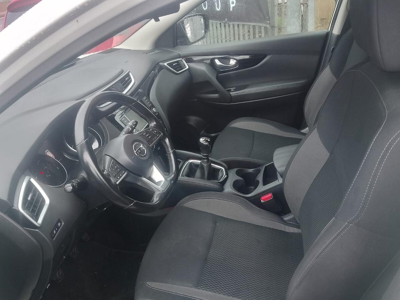 Nissan Qashqai 1.3 DIG-T 140 CV Tekna+