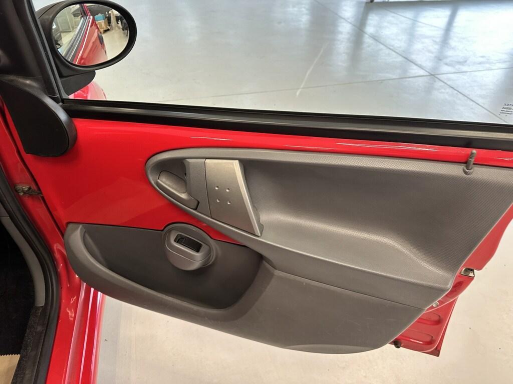 Toyota Aygo 5 Porte 1.0 VVT-i Sol