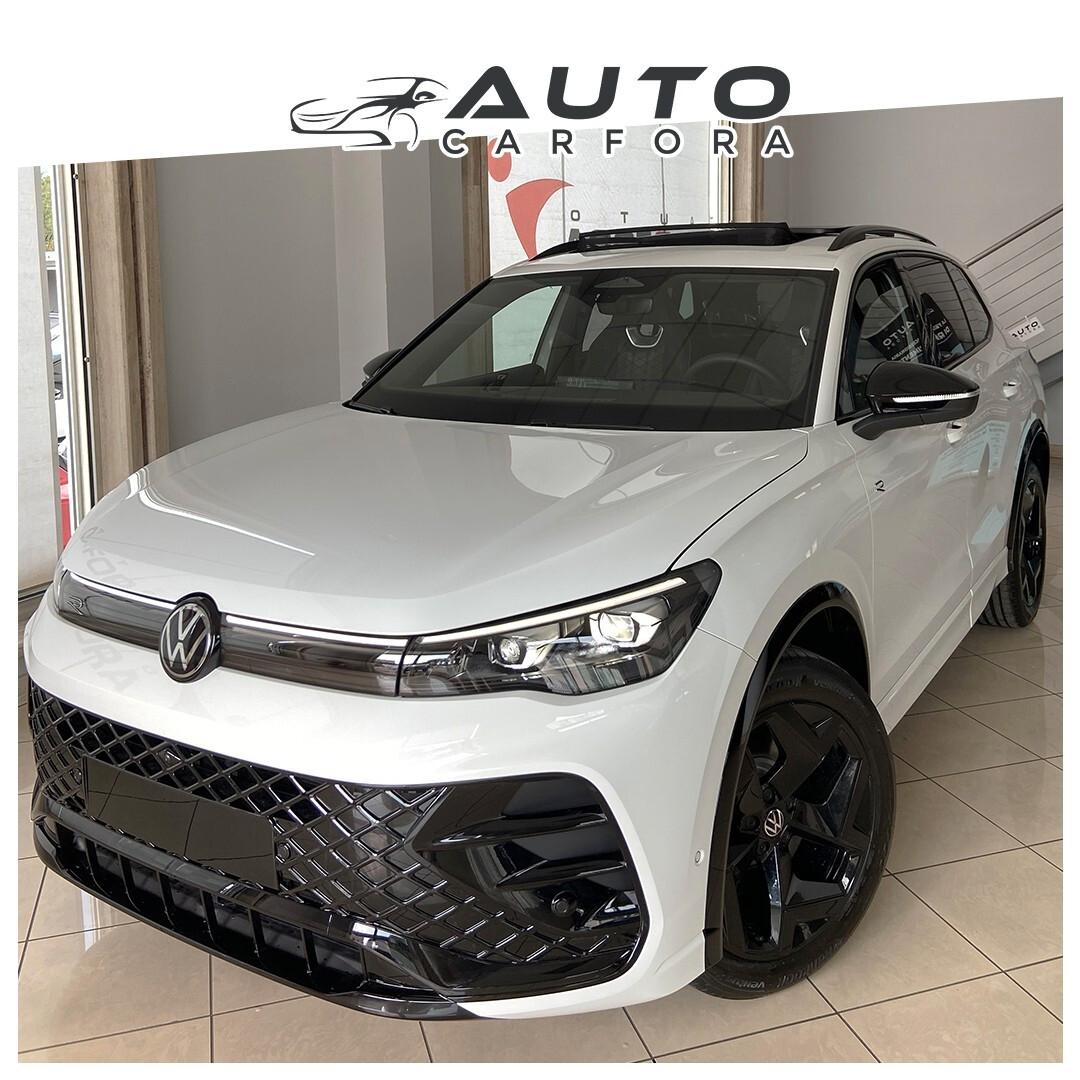 Volkswagen Tiguan 2.0 150cv DSG R-Line black pack |tetto+matrix+r19"|