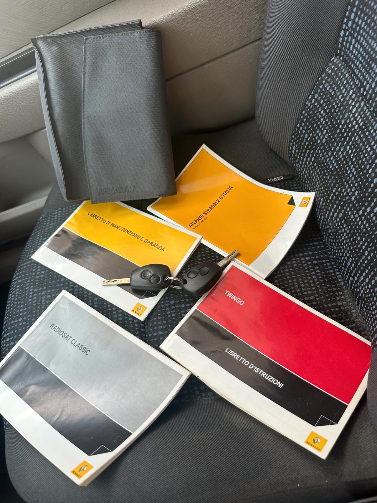 Renault Twingo 1.2 Benz, Euro 4, guidabile da neopat, buoni condi