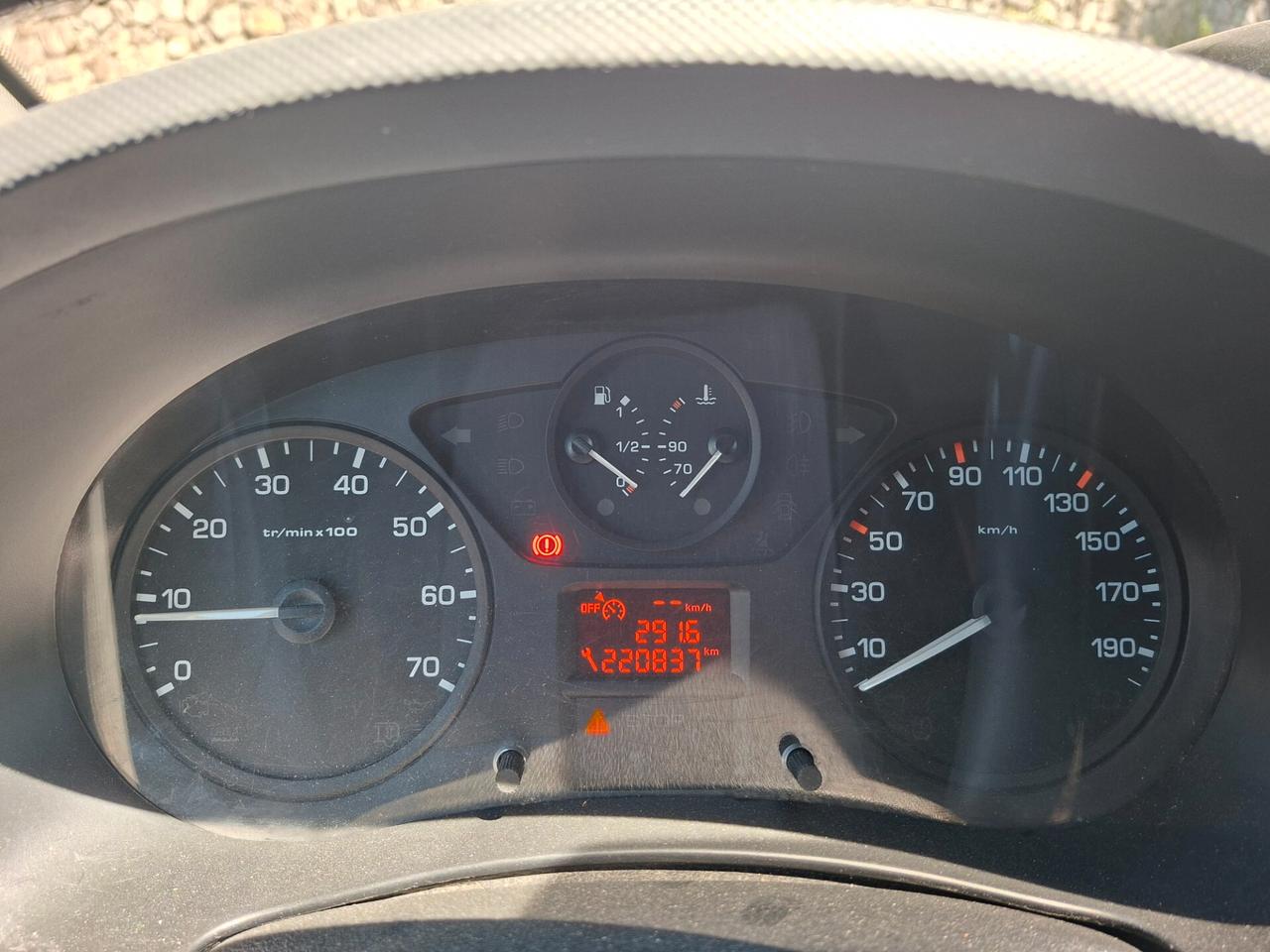 Peugeot Partner 1.6 HDI / EURO 6B / AUTOCARRO