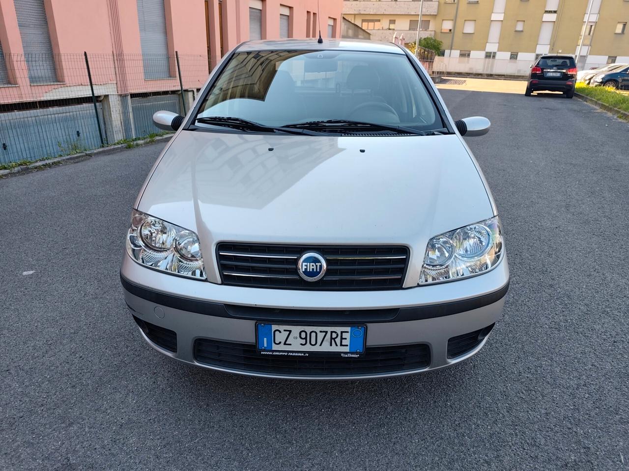 Fiat Punto 1.2 Benz euro 4 60 Milà km 5 p