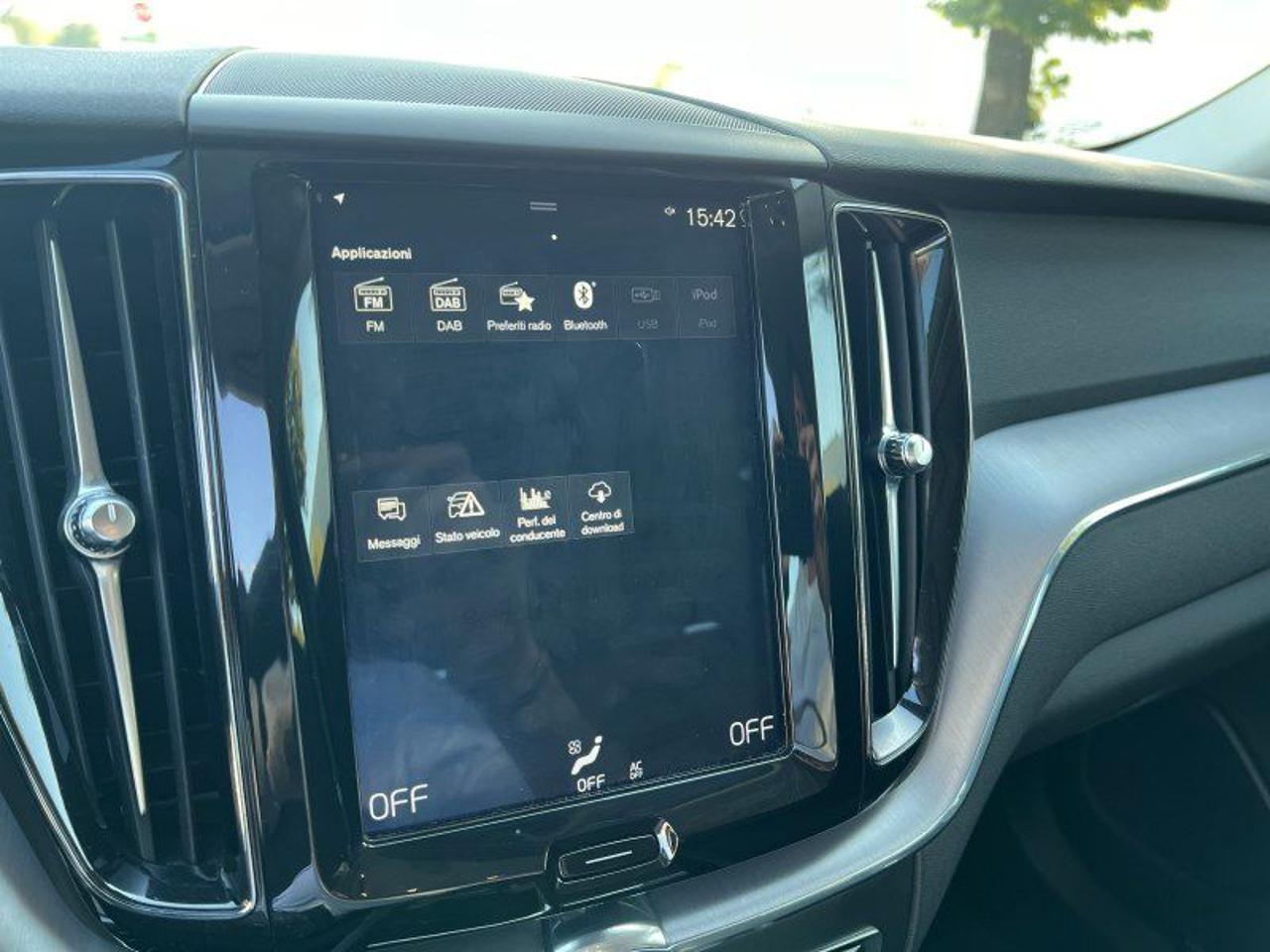 Volvo XC60 B4 (d) AWD Geartronic Business Plus