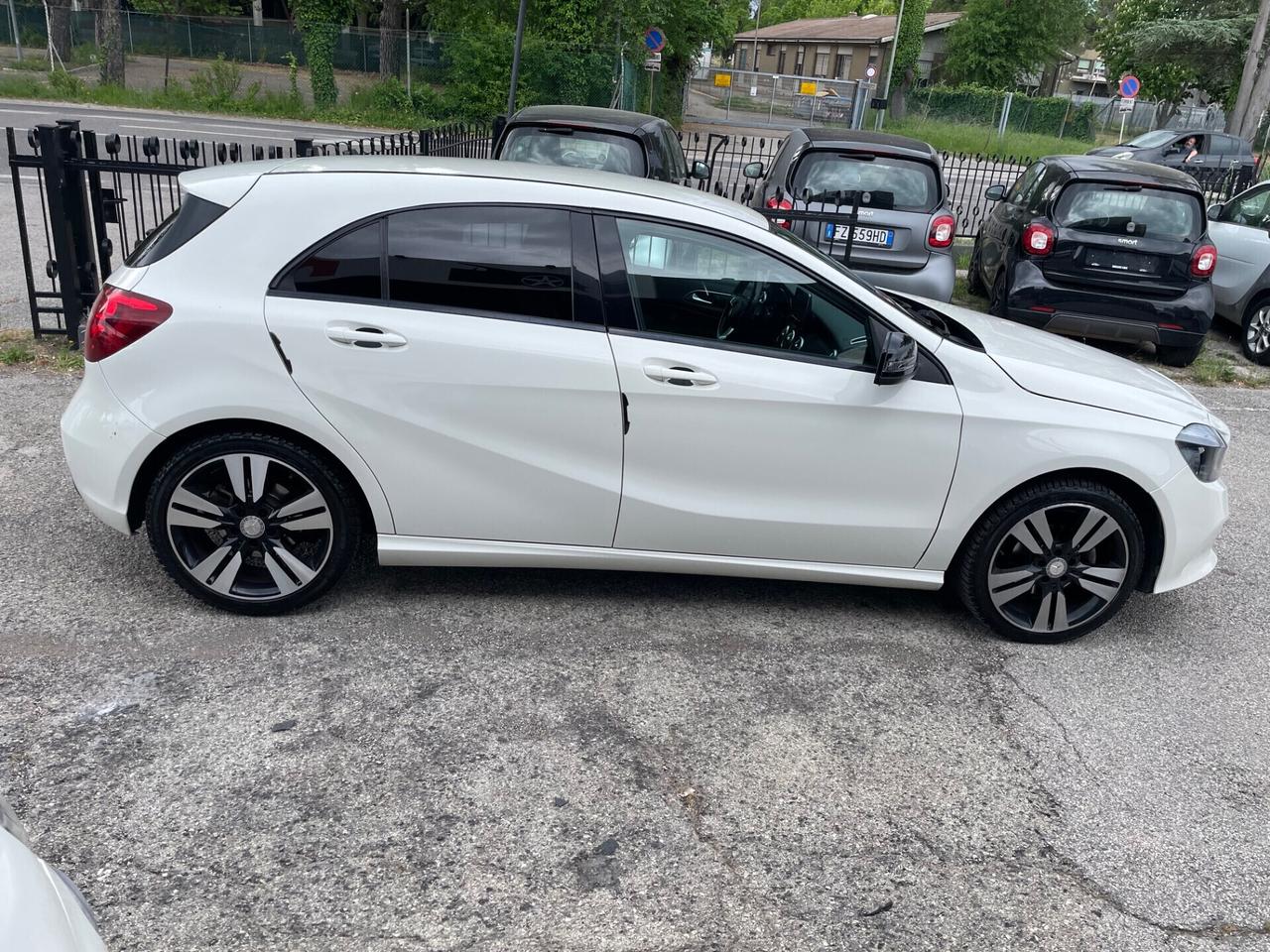 Mercedes-benz A 180 A 180 d Automatic Sport