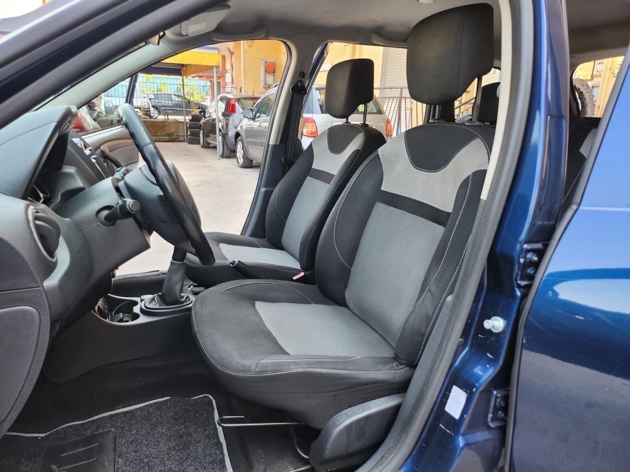 Dacia Duster 1.6 115CV benzina metano 4x2 Lauréate