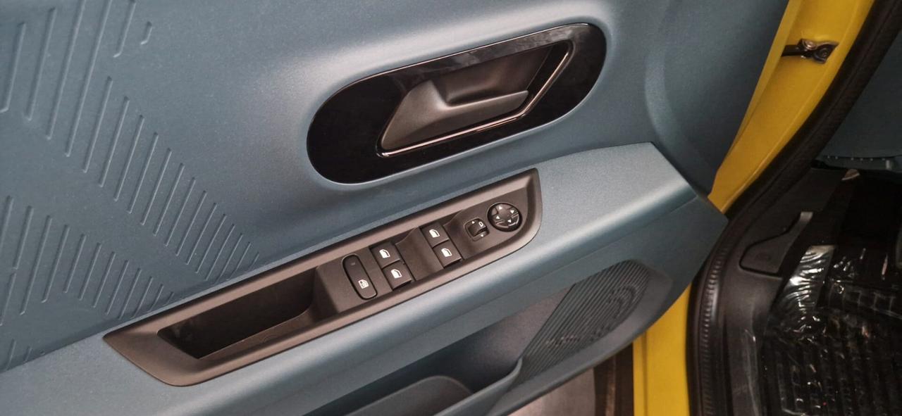 Fiat Grande Panda 1.2 100 CV S&S Icon + Pack Tech