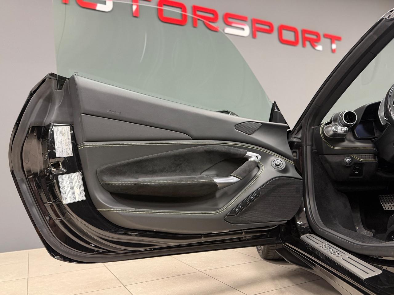 Ferrari F8 Spider