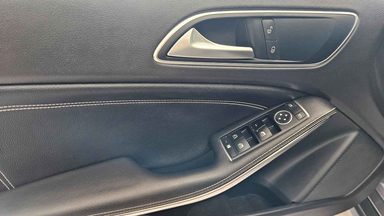 Mercedes-benz GLA 200 d Premium