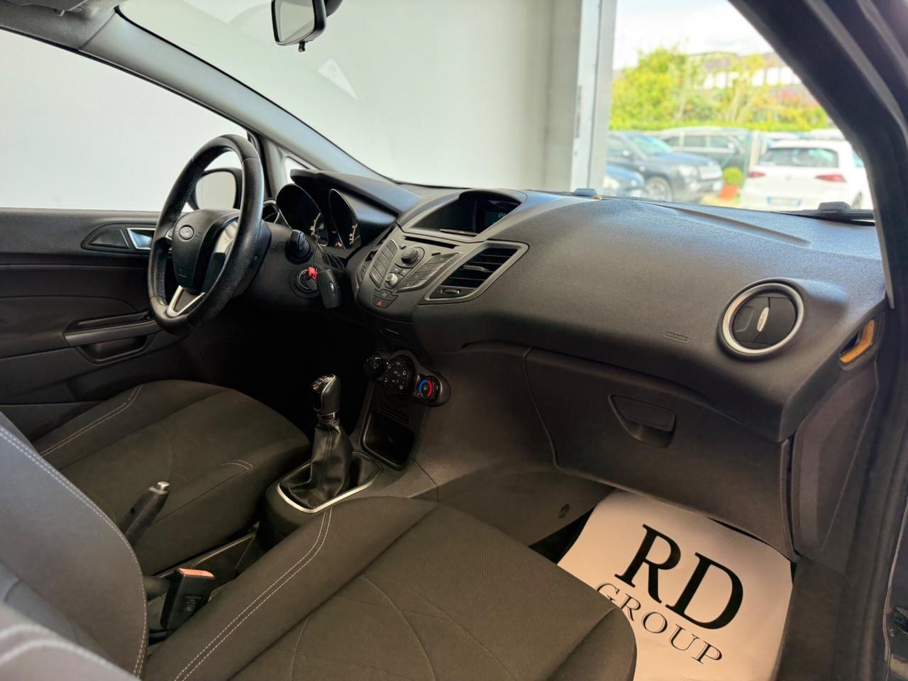 Ford Fiesta 1.5 TDCi 75CV Titanium unico proprietario ok neopatentati