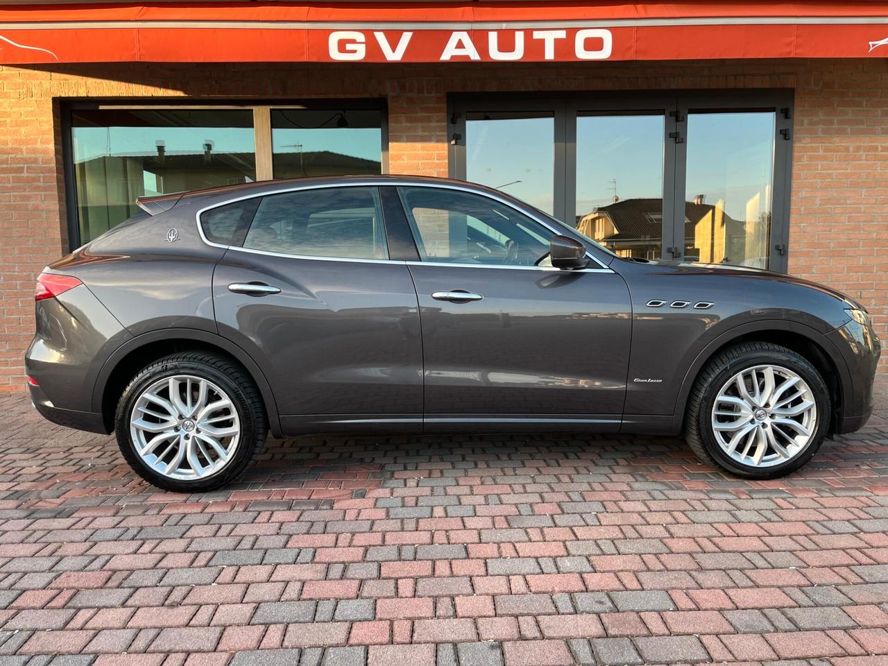 MASERATI LEVANTE 250cv AWD GRANLUSSO