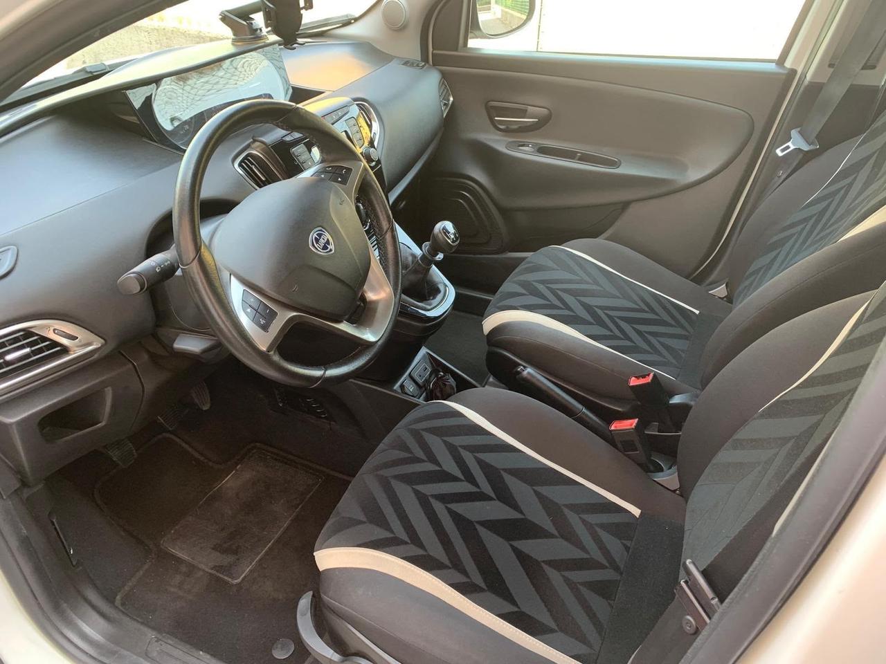 Lancia Ypsilon 1.2 69 CV 5 porte GPL Ecochic Mya