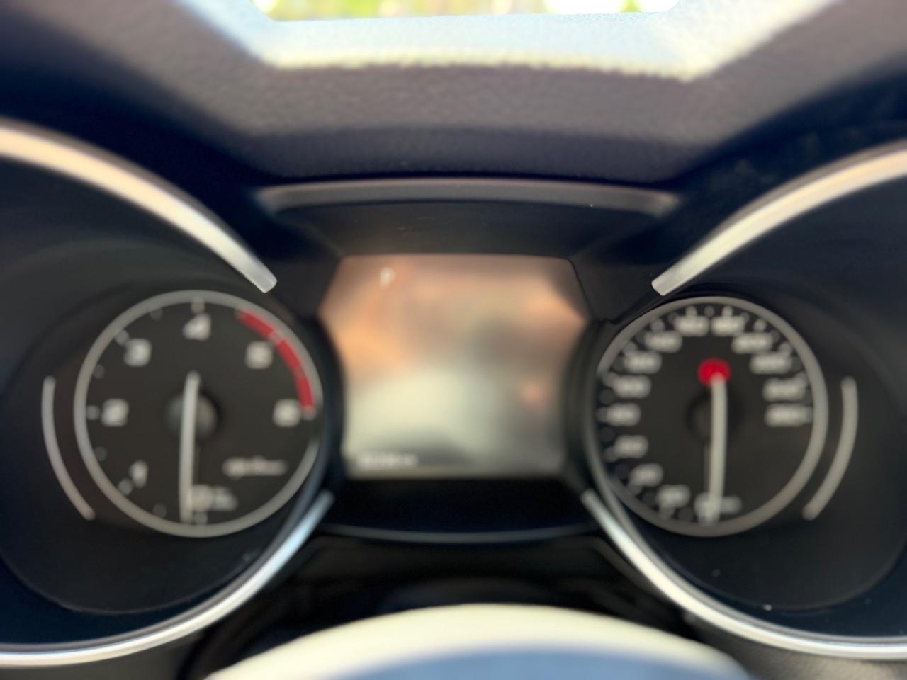 Alfa Romeo Stelvio 2.2 Turbodiesel 160 CV AT8 RWD Business