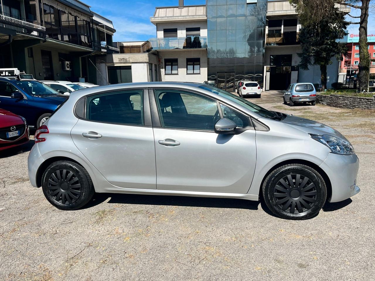 Peugeot 208 1.2 VTi 82 CV 3 porte Access