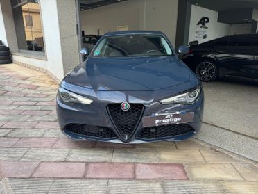 Alfa Romeo Giulia 2.2 Turbodiesel 180 CV AT8 Business Sport Launch Ed.