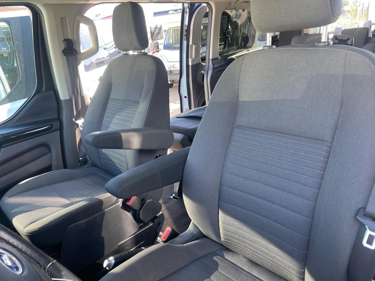 Ford Tourneo Custom 2.0 EcoBlue PL Titanium 8 e 9 posti