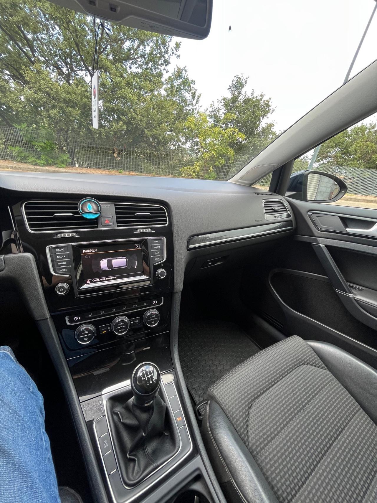 Volkswagen Golf 2.0 TDI 5p. Highline BlueMotion Technology