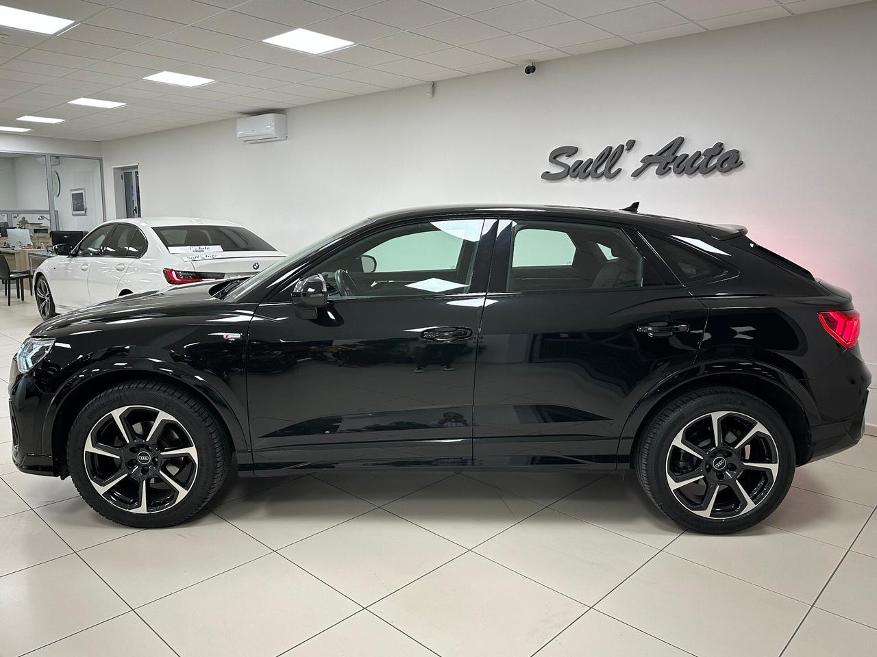 Audi Q3 35 TDI 150 CV S tronic S line edition 2020