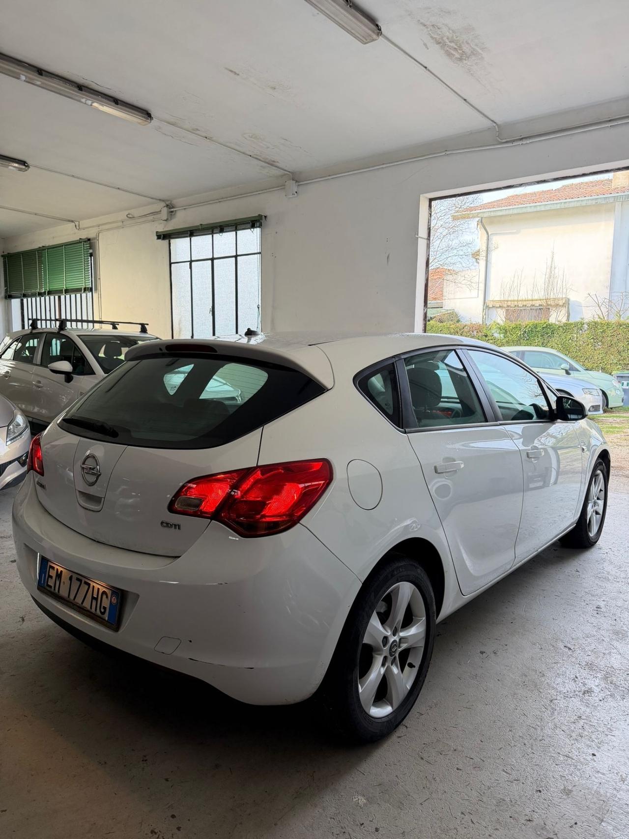Opel Astra 1.7 CDTI 110CV 5 porte Elective