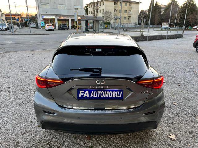 INFINITI Q30 1.5 diesel DCT Premium