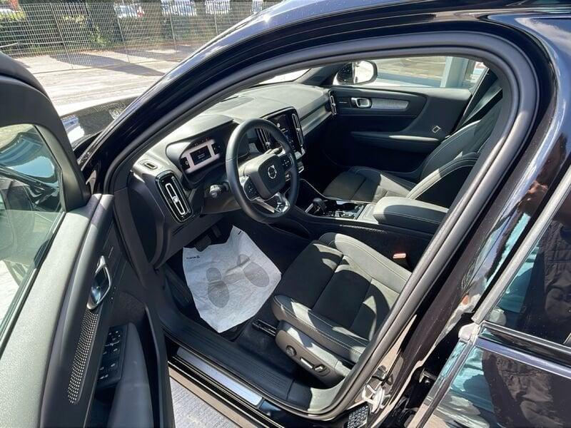 Volvo XC40 B3 automatico Ultra Black Edition
