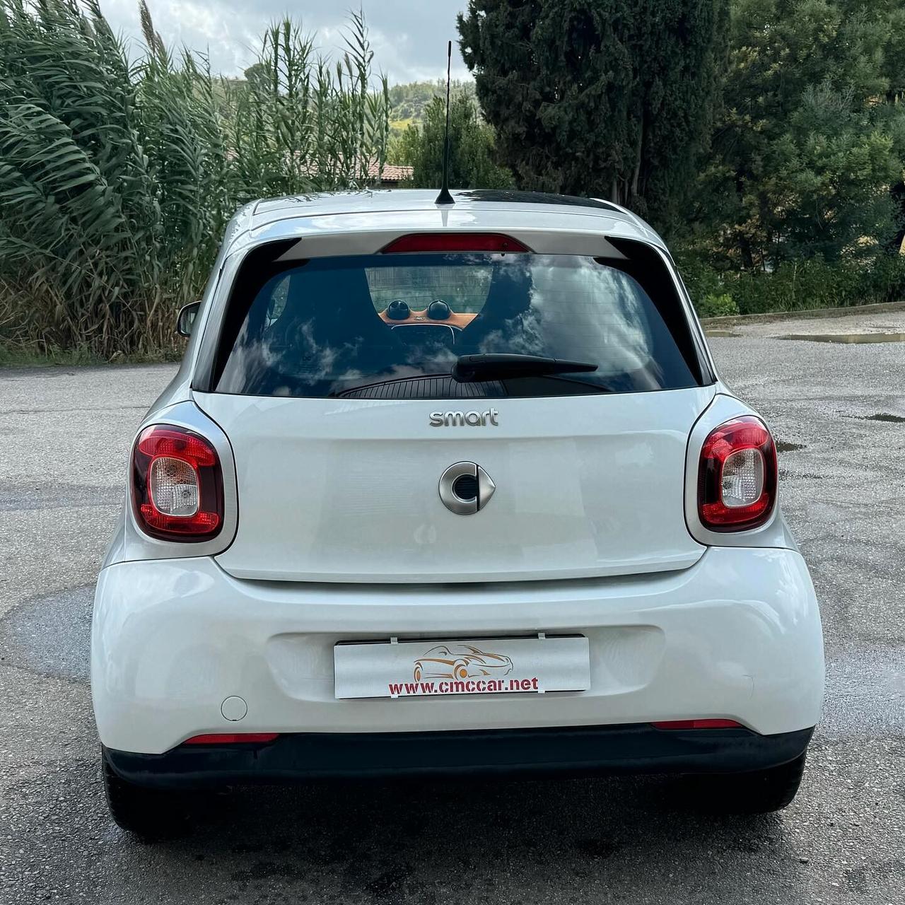 Smart ForFour 70 1.0 Youngster