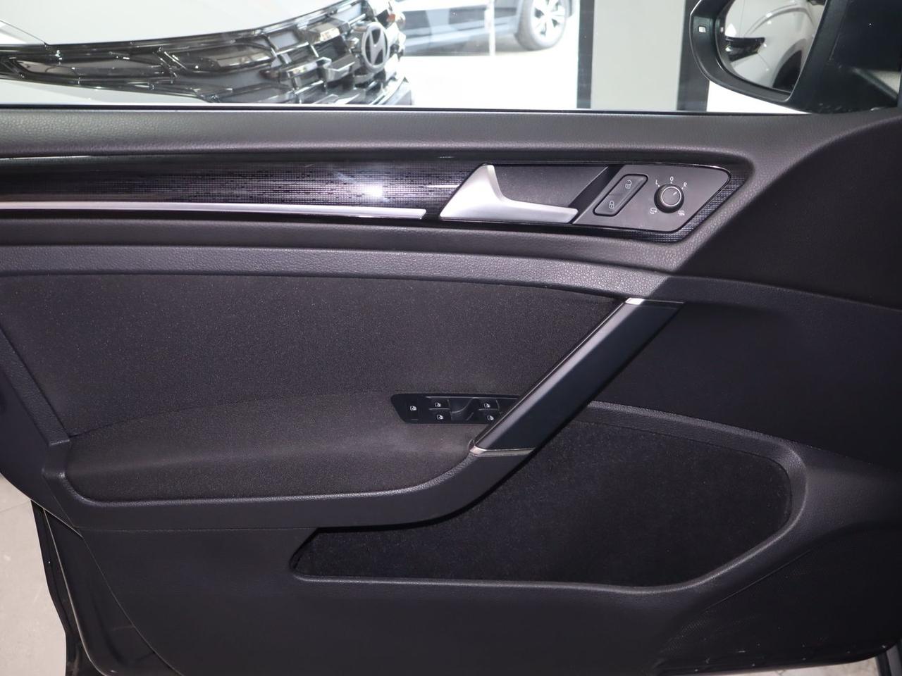 Volkswagen Golf Highline 2.0 TDI BlueMotion #9776